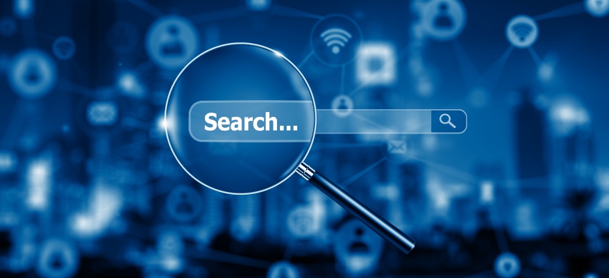 Magnifying glass on Network and Social Media for Search engine optimisation and web analytics
